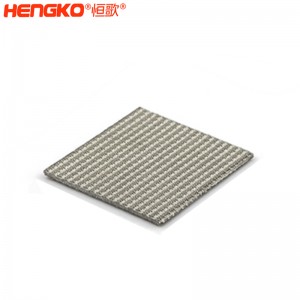 源頭廠家供應(yīng)不銹鋼五層燒結(jié)網(wǎng)濾板耐腐蝕，應(yīng)用于泥沙污水處理